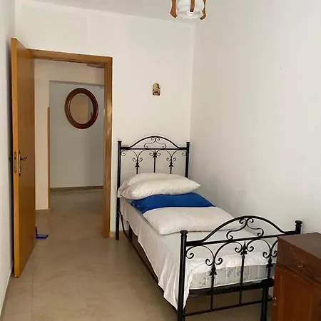 Comi Apartment *