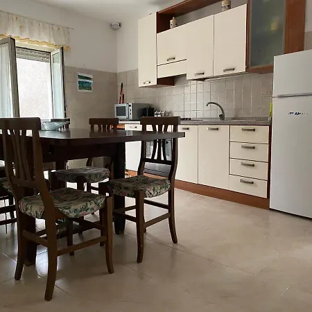 Apartment Comi